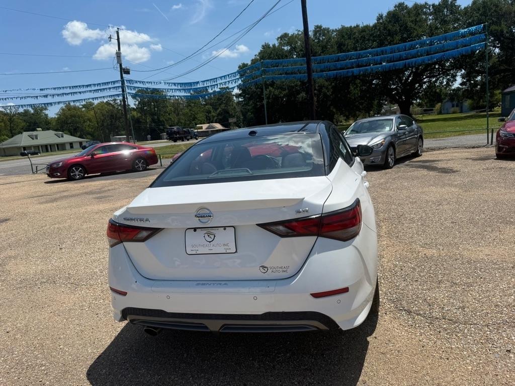 Nissan Sentra photo 7