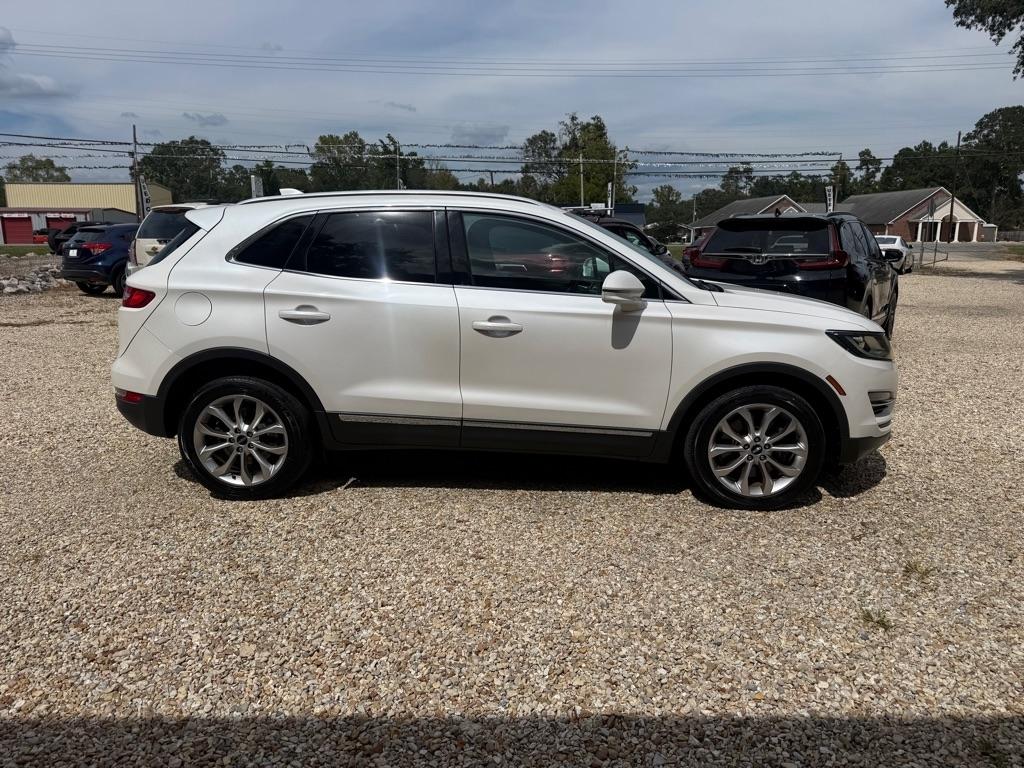 Lincoln MKC photo 4