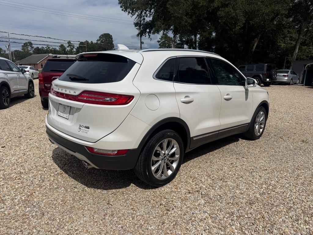 Lincoln MKC photo 5