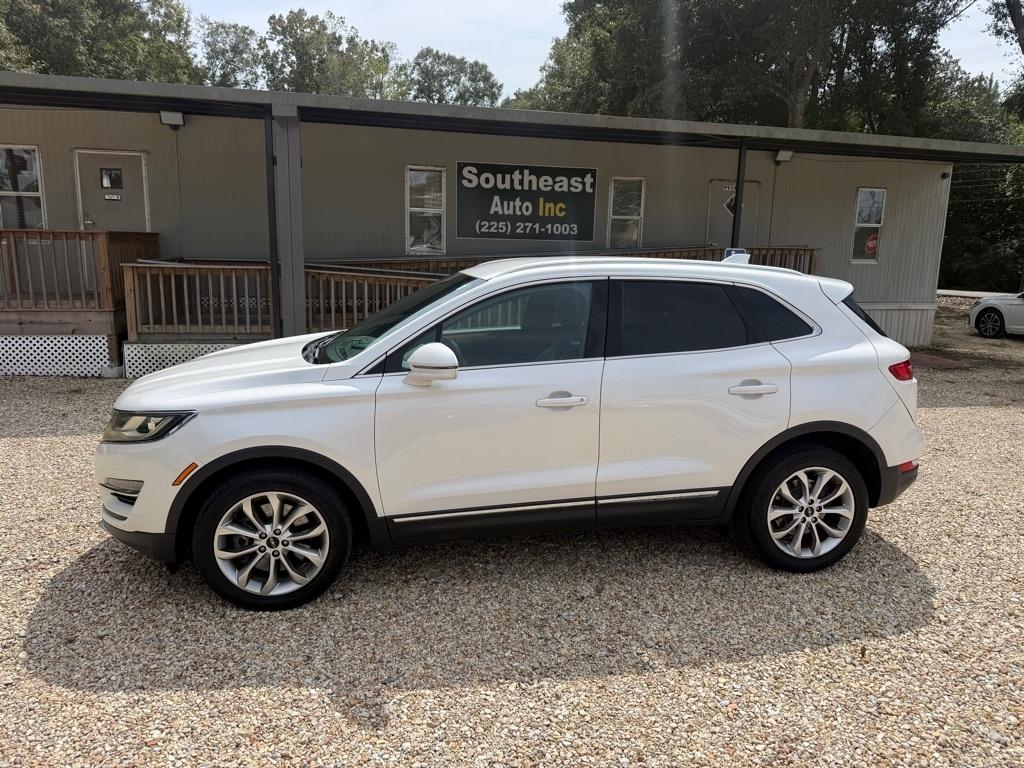 Lincoln MKC photo 8