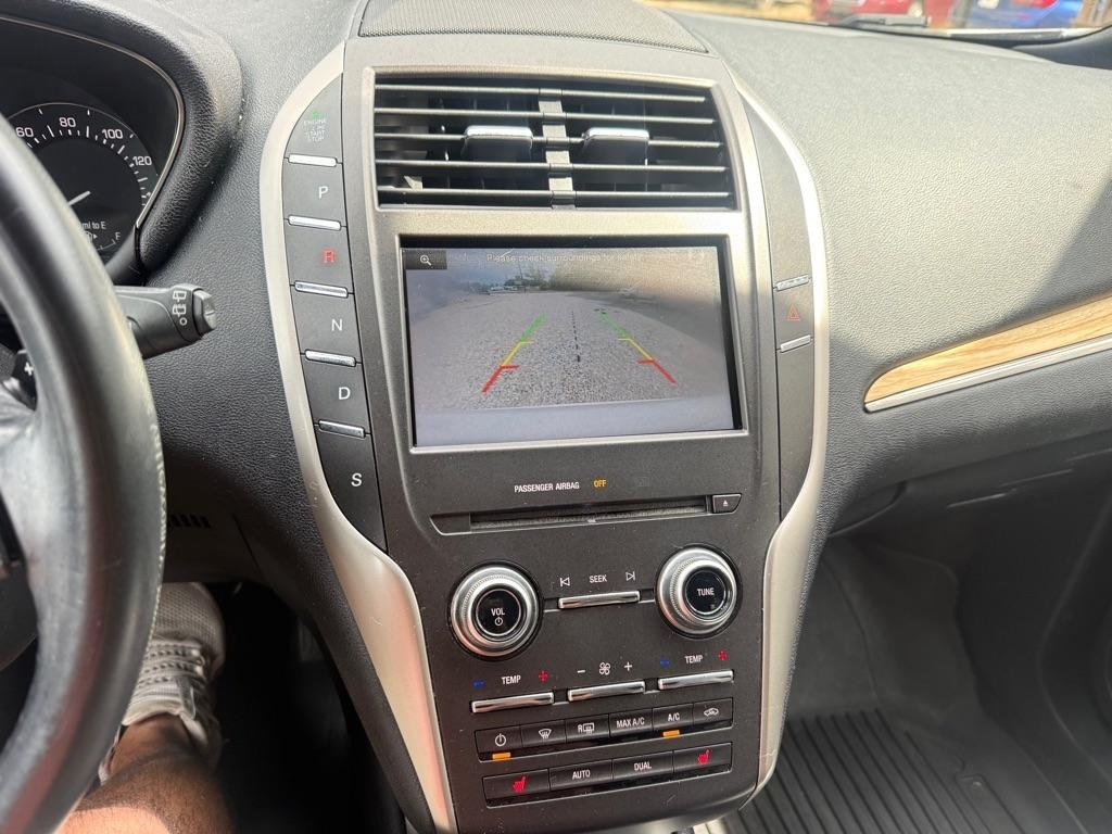 Lincoln MKC photo 24