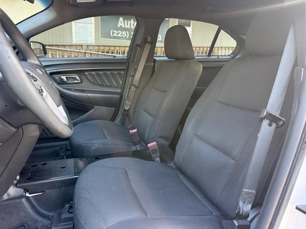 Ford Taurus photo 9