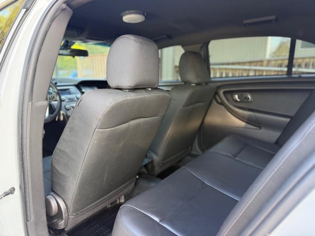 Ford Taurus photo 12