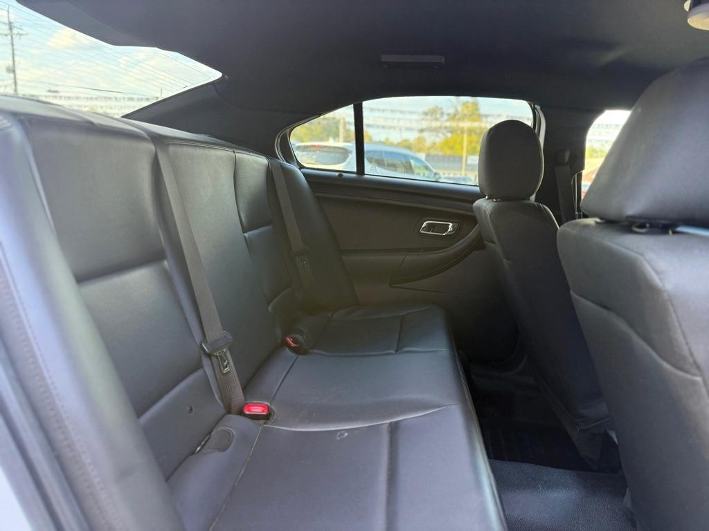 Ford Taurus photo 15