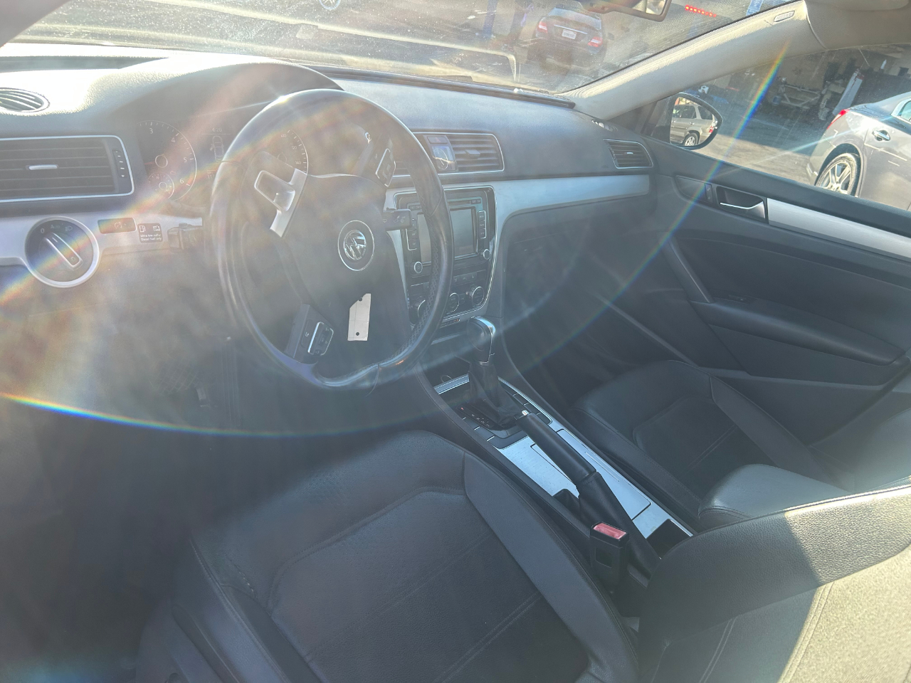 Volkswagen Passat 2.0L TDI SEL2 2012