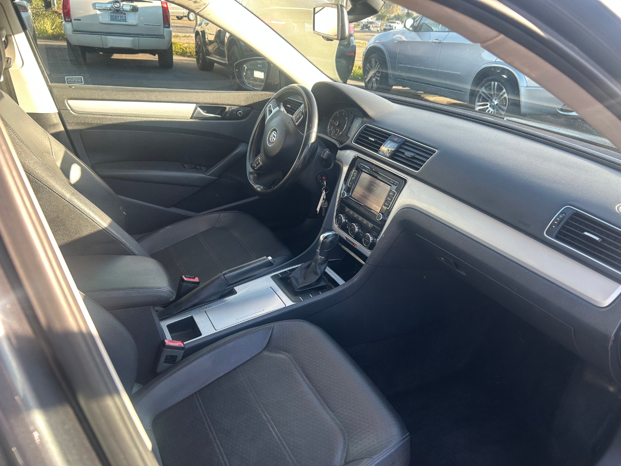 Volkswagen Passat 2.0L TDI SEL2 2012