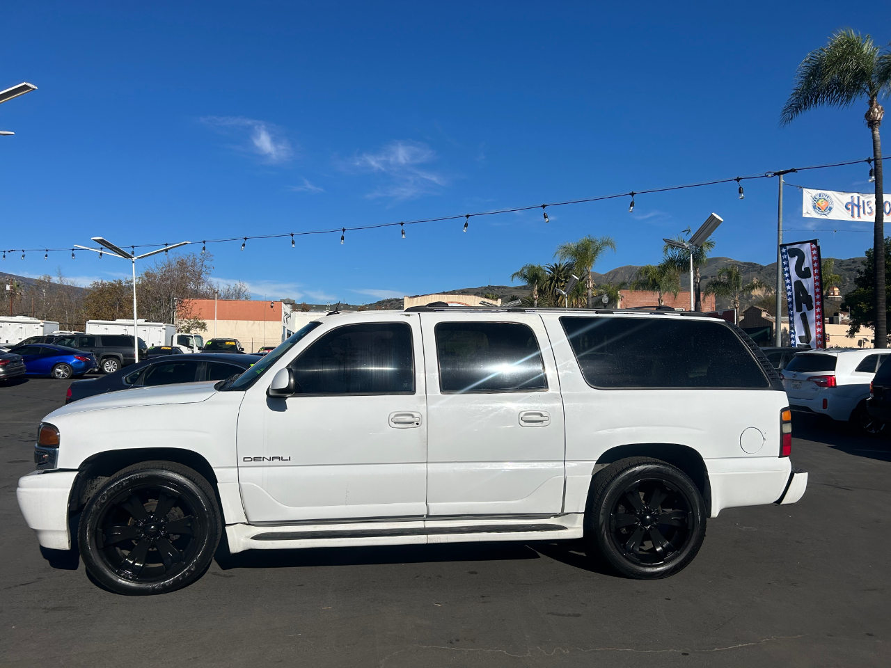 GMC Yukon Denali XL 2004