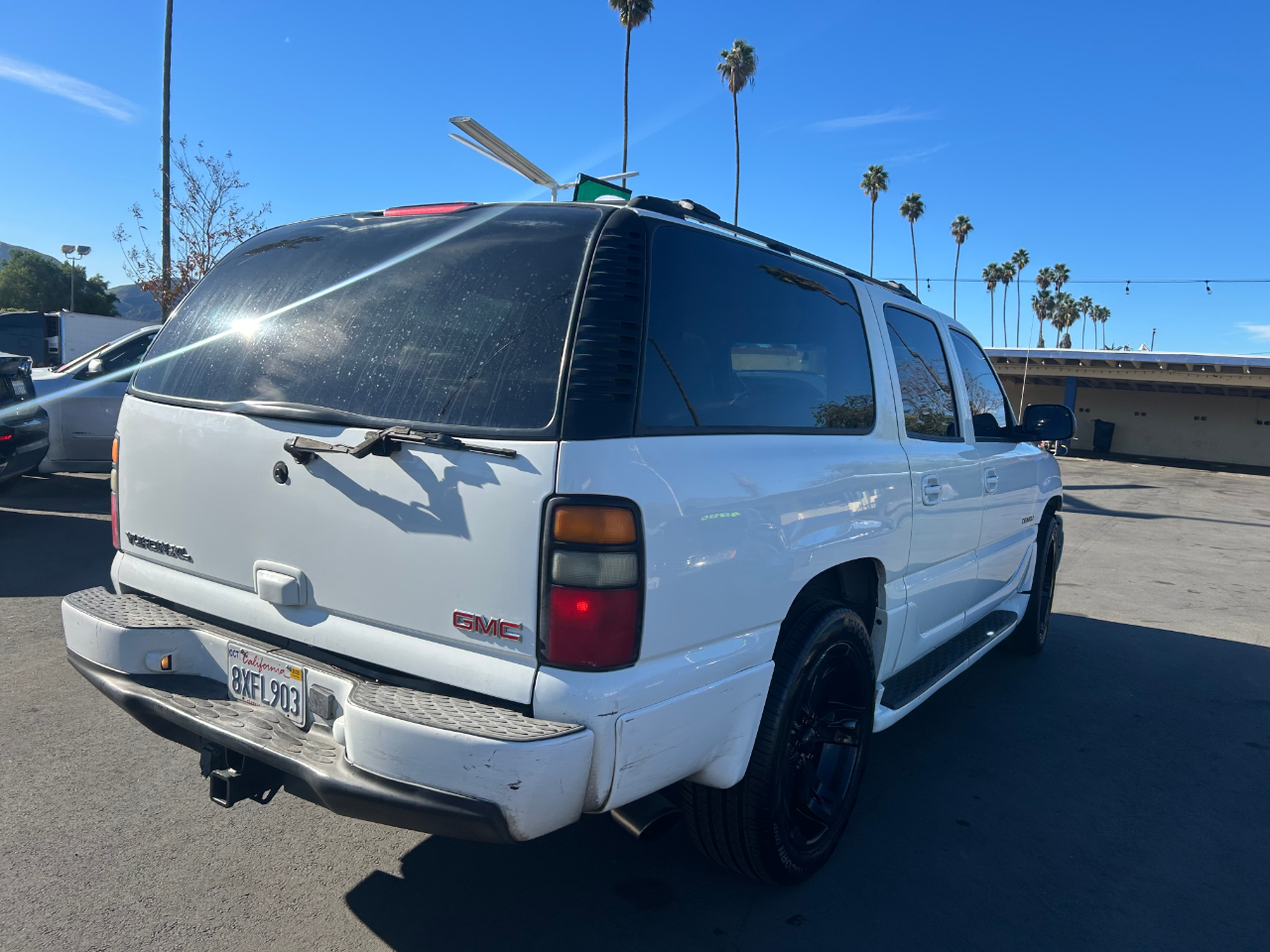 GMC Yukon Denali XL 2004