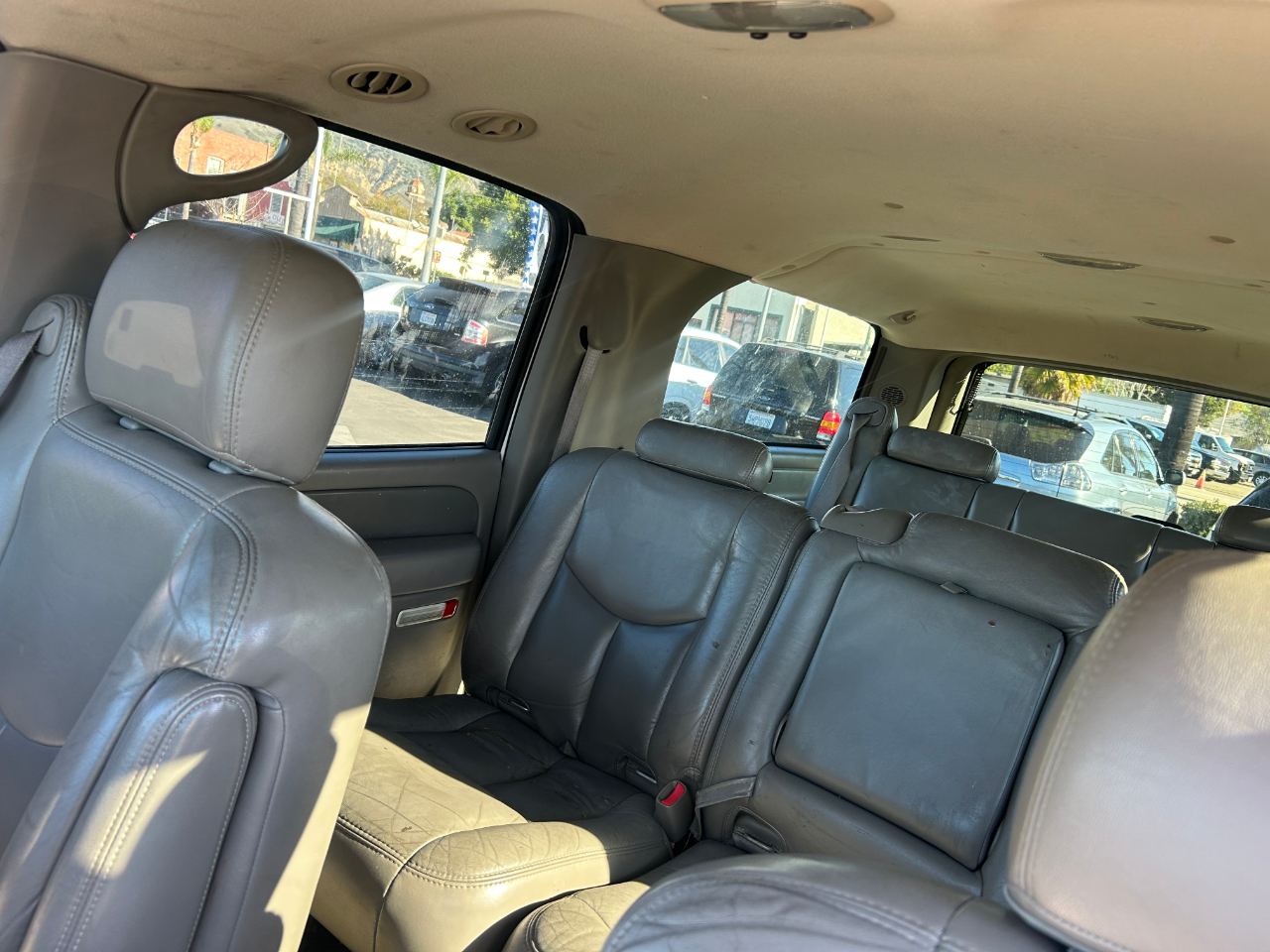 GMC Yukon Denali XL 2004