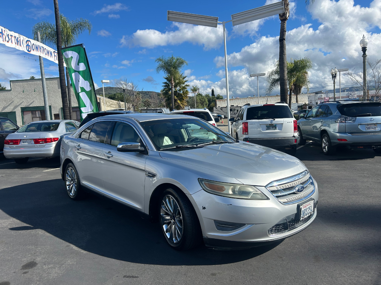 Ford Taurus Limited FWD 2011