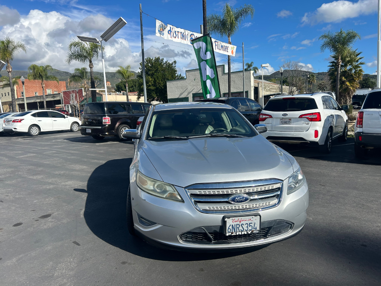 Ford Taurus Limited FWD 2011