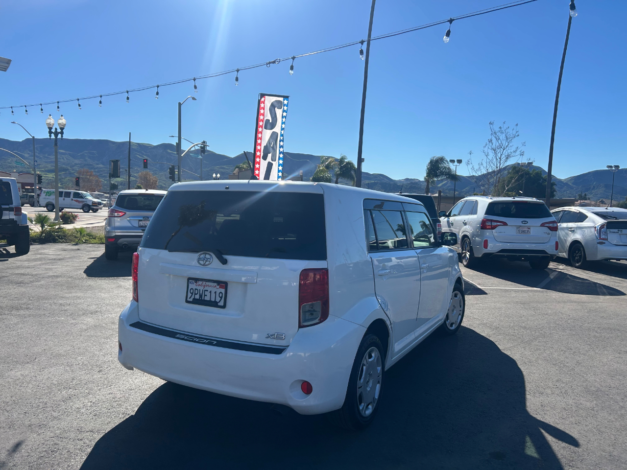 Scion xB 5-Door Wagon 5-Spd MT 2012