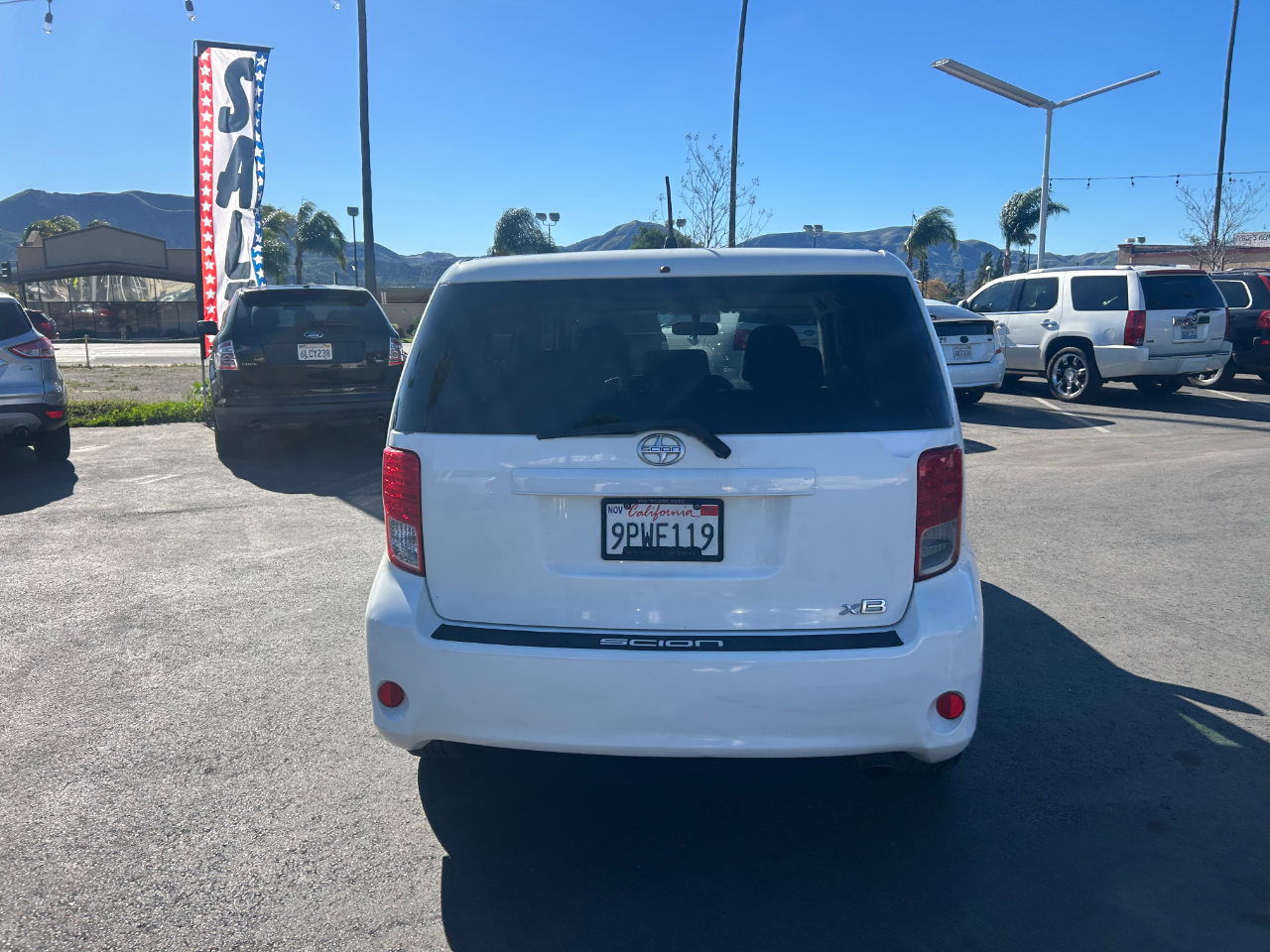 Scion xB 5-Door Wagon 5-Spd MT 2012