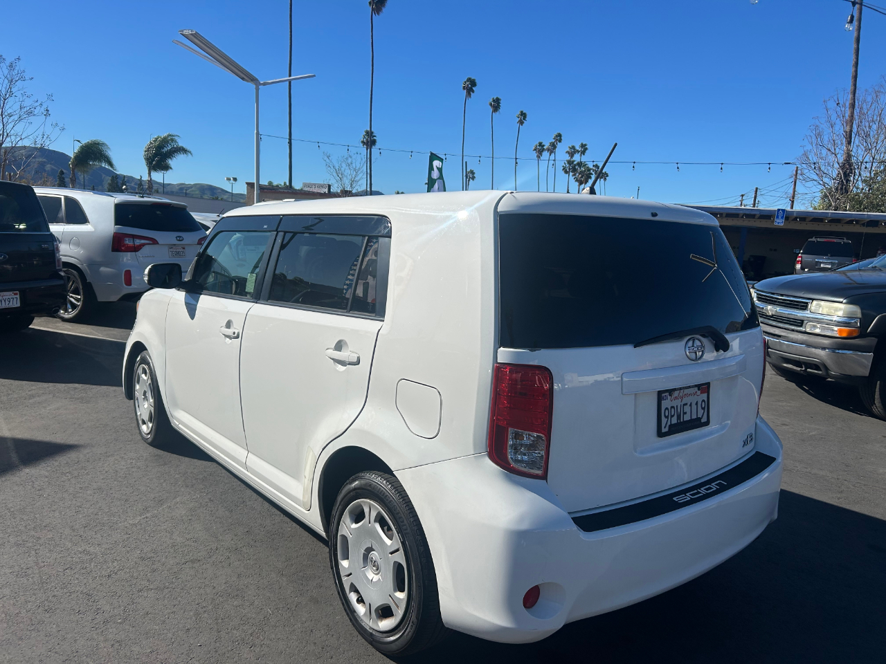 Scion xB 5-Door Wagon 5-Spd MT 2012