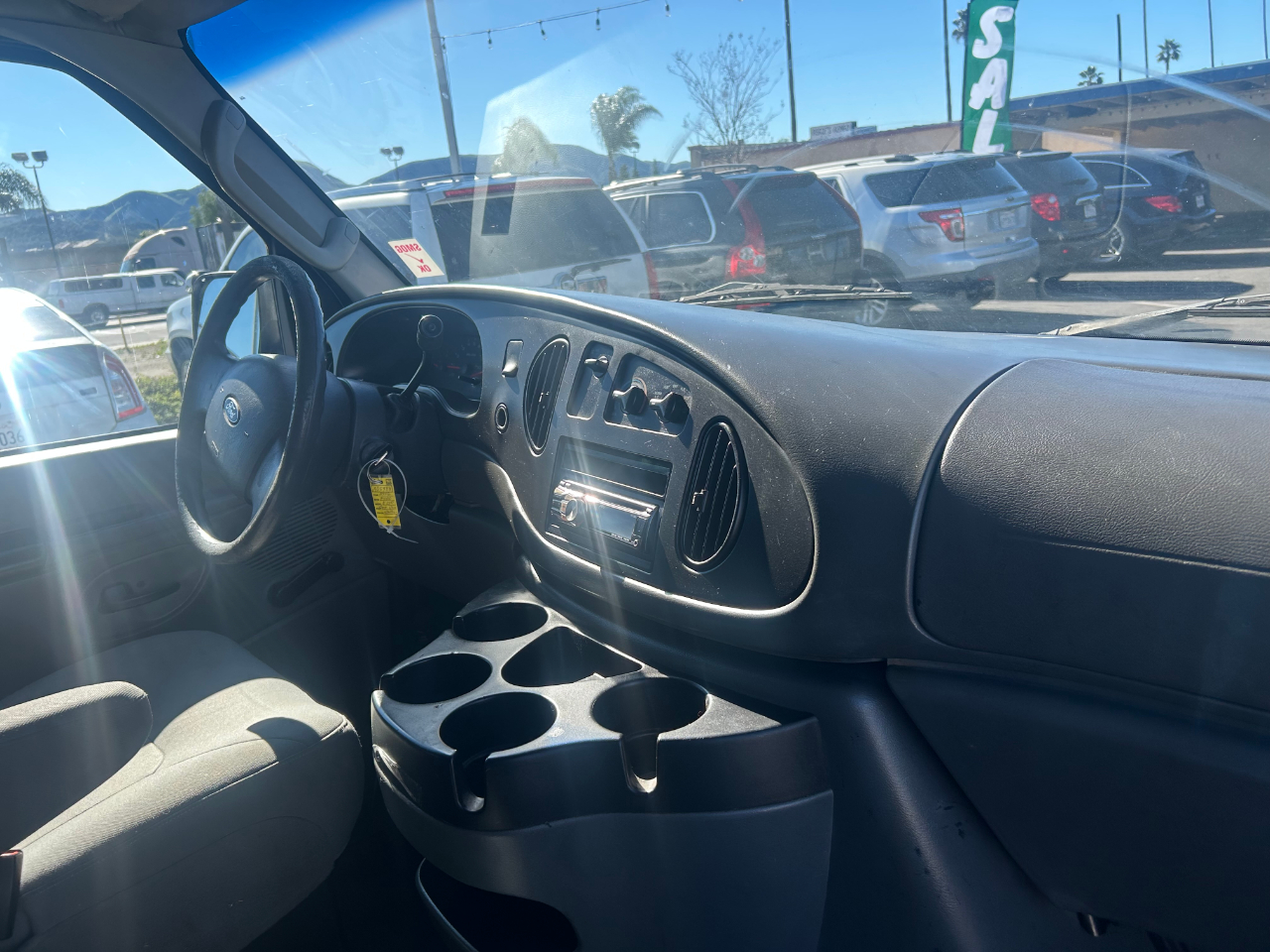 Ford Econoline E-250 2006