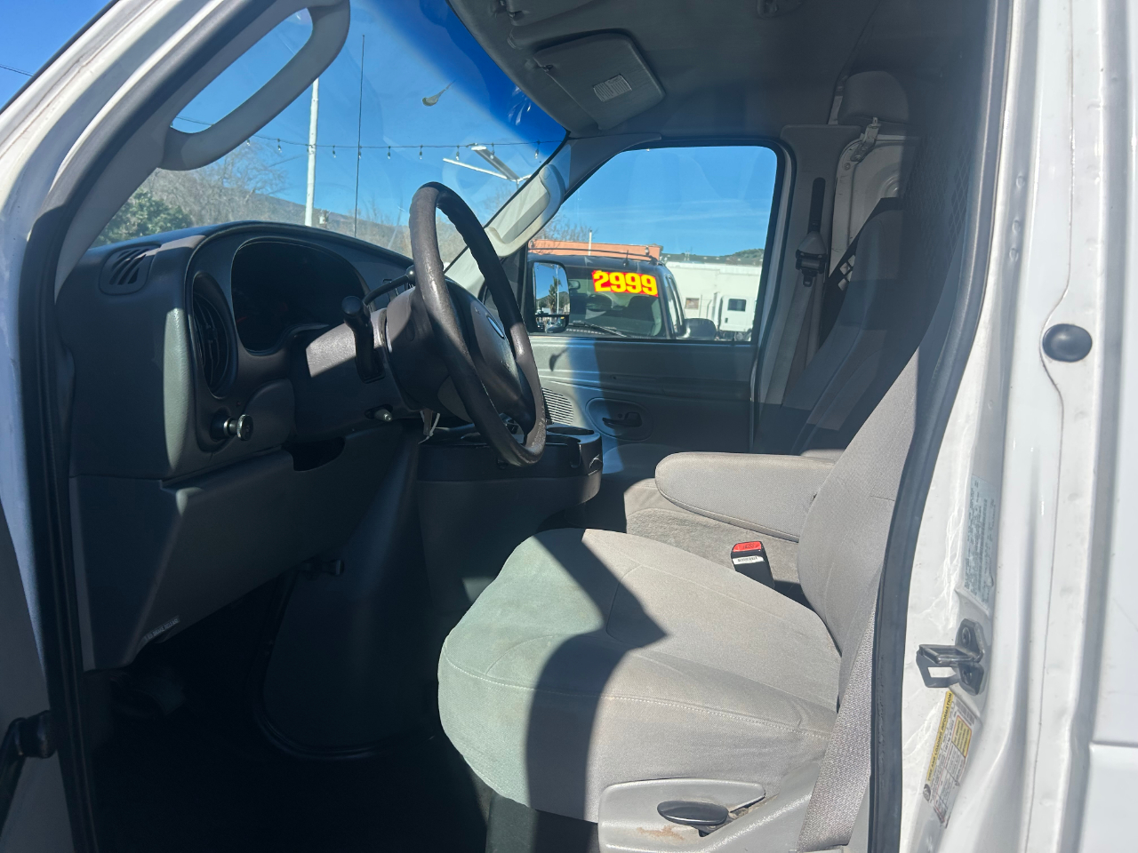 Ford Econoline E-250 2006