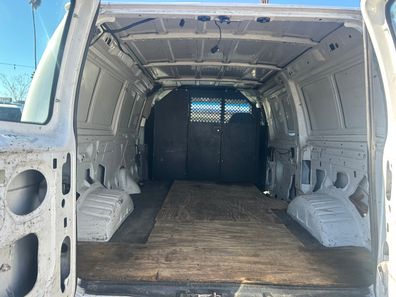 Ford Econoline E-250 2006