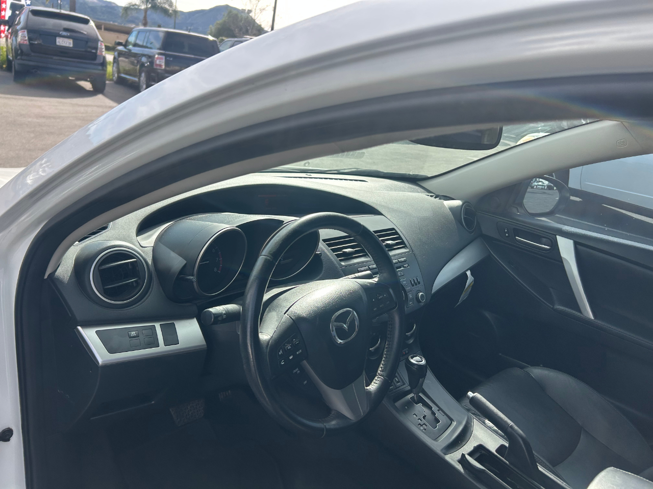 Mazda MAZDA3 I Grand Touring 4-Door 2012