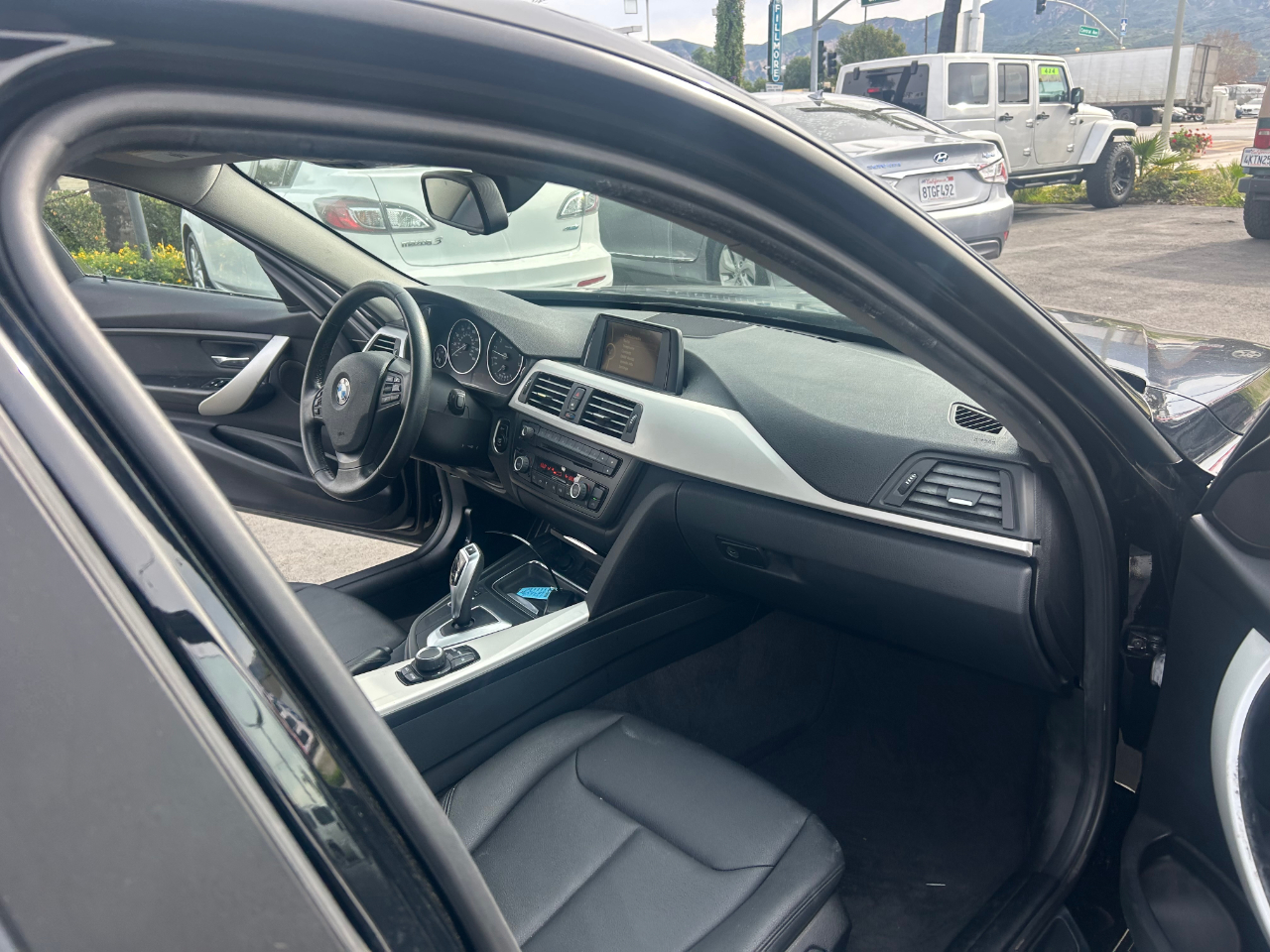 BMW 3-Series 328i Sedan 2013