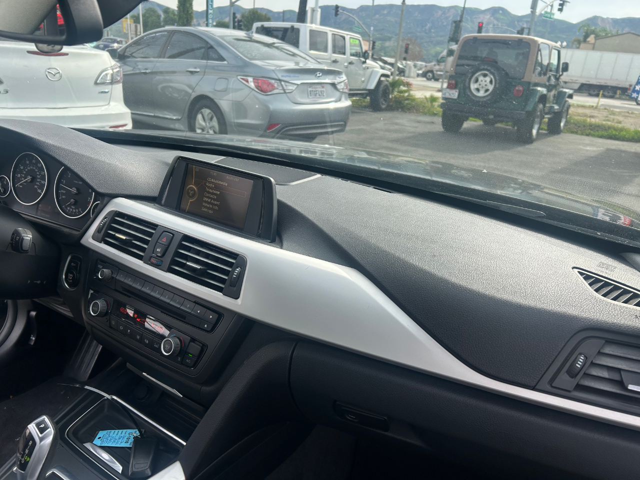 BMW 3-Series 328i Sedan 2013