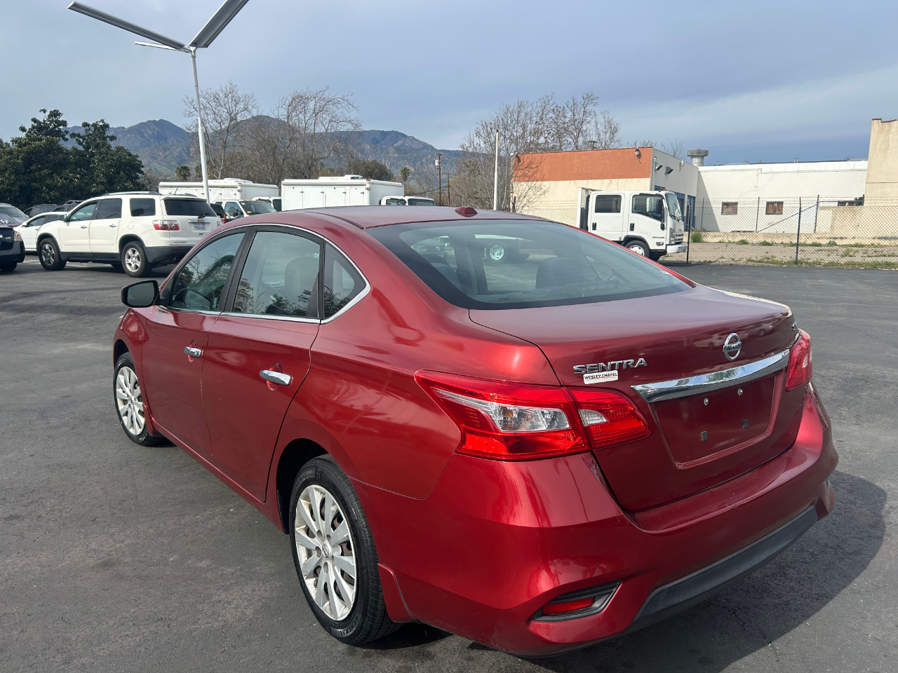 Nissan Sentra S 6MT 2017