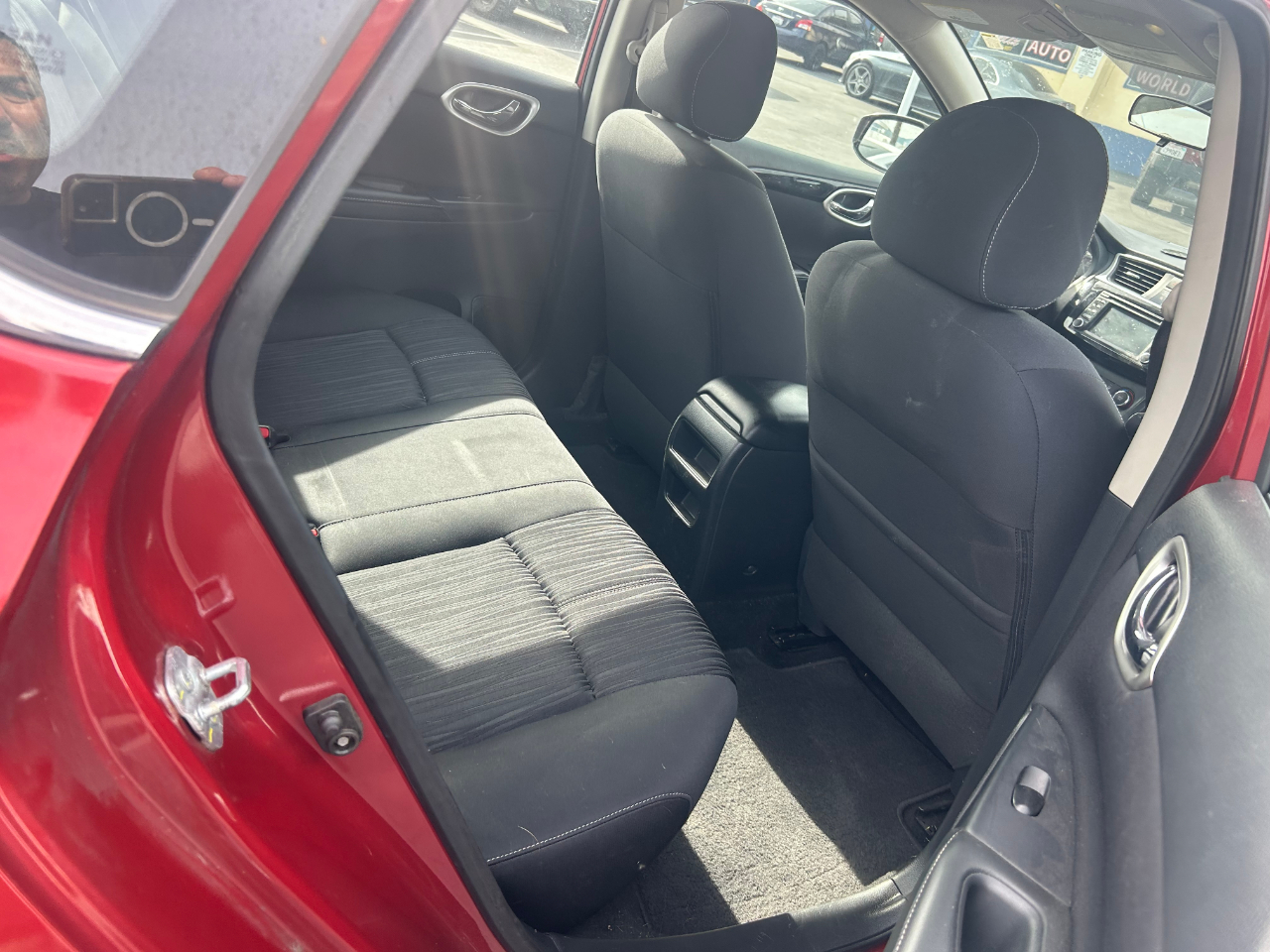 Nissan Sentra S 6MT 2017