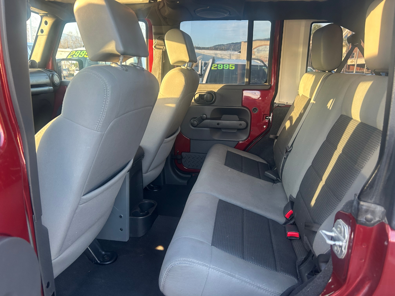 Jeep Wrangler Unlimited Sport 4WD 2010