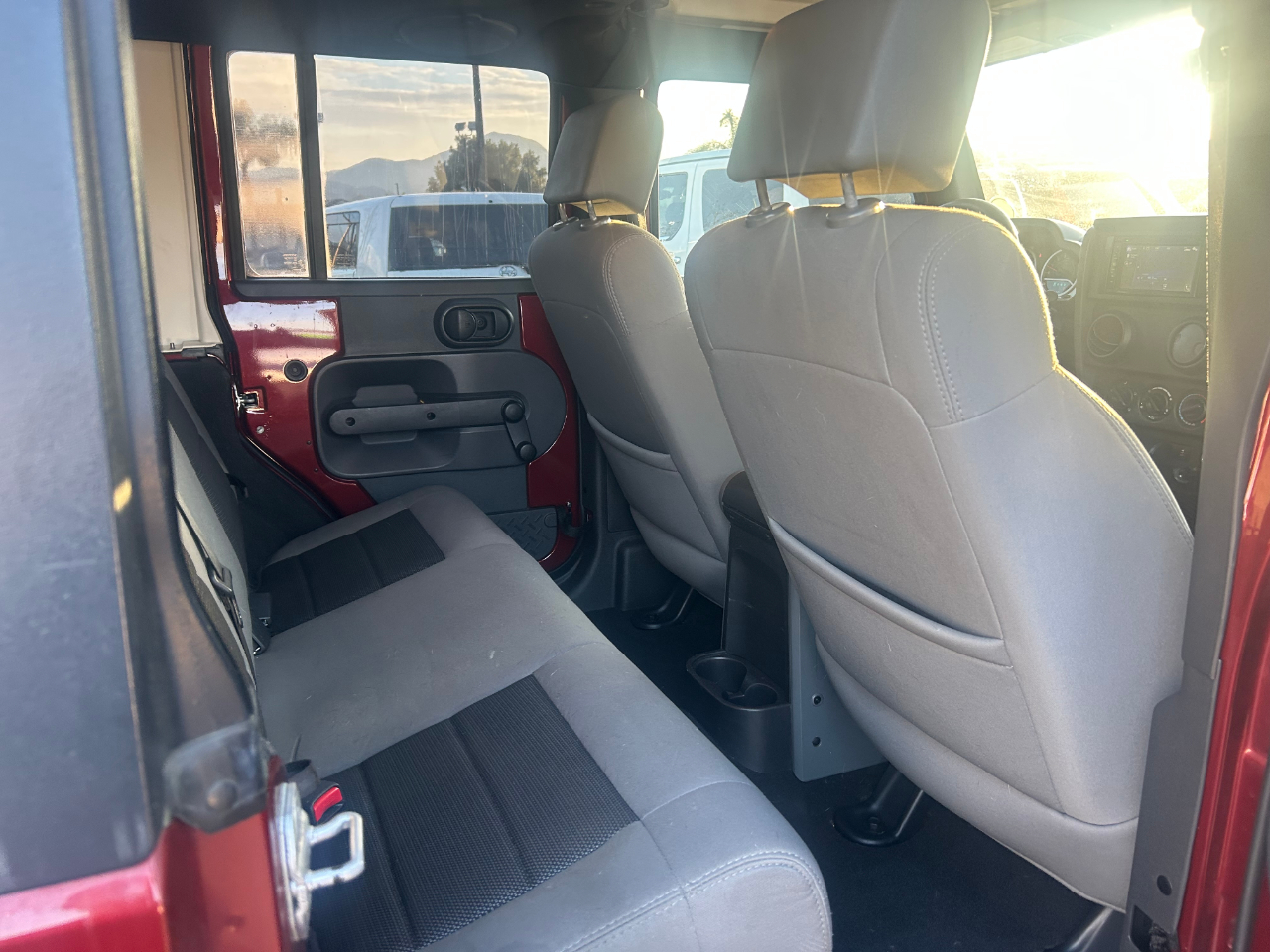 Jeep Wrangler Unlimited Sport 4WD 2010