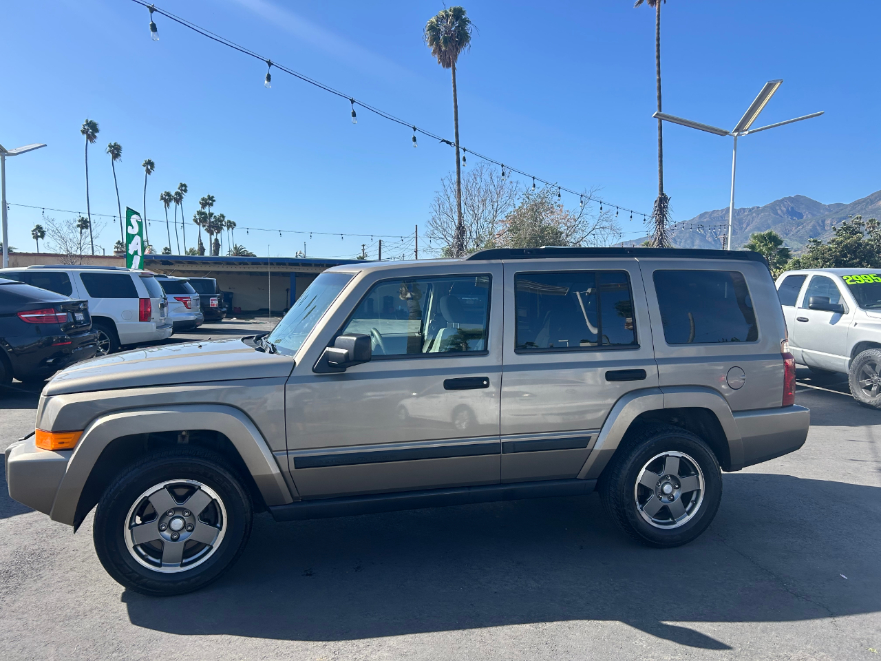 Jeep Commander 2WD 2006