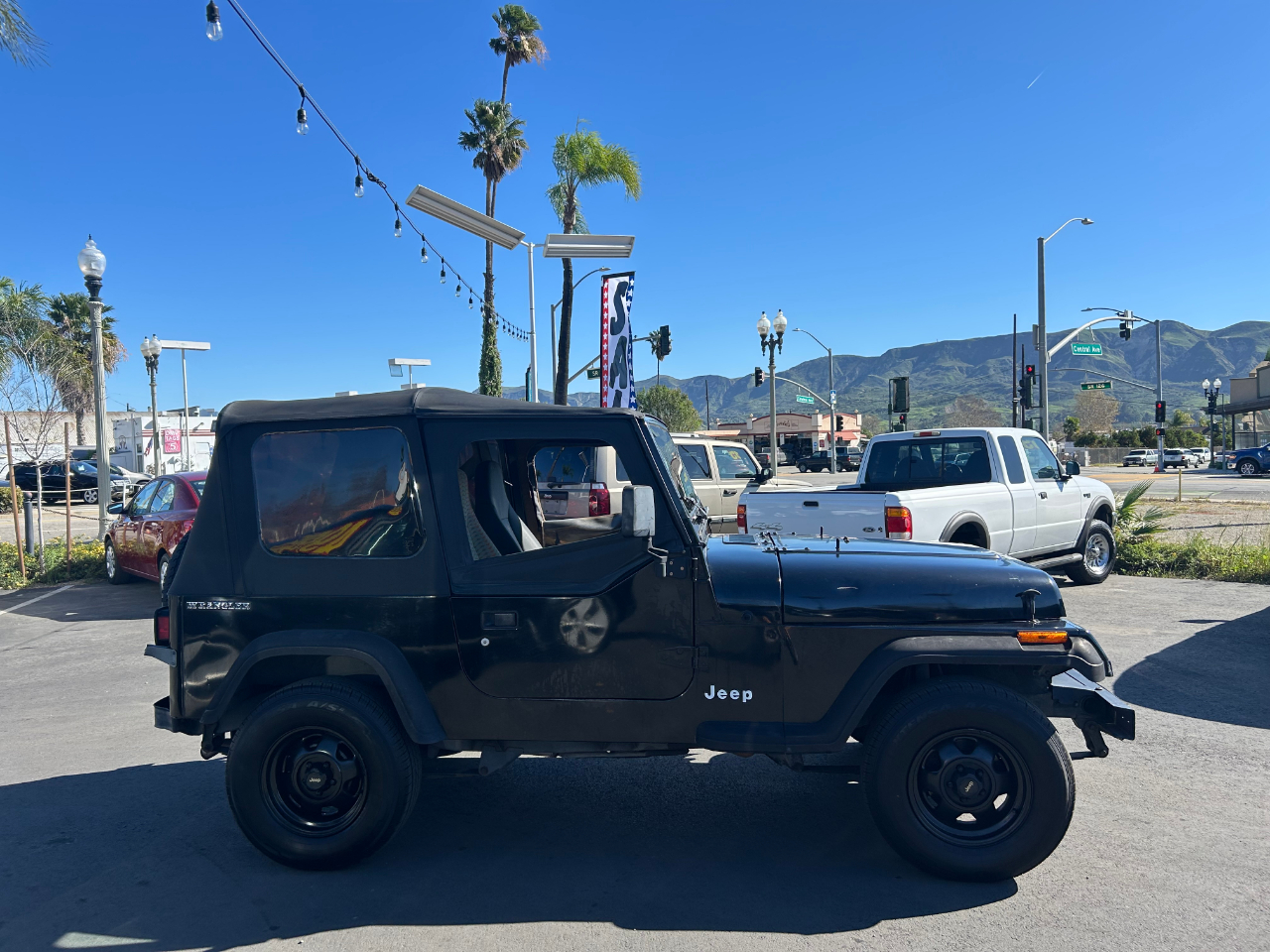 Jeep Wrangler SE 2D SUV 4WD 1990