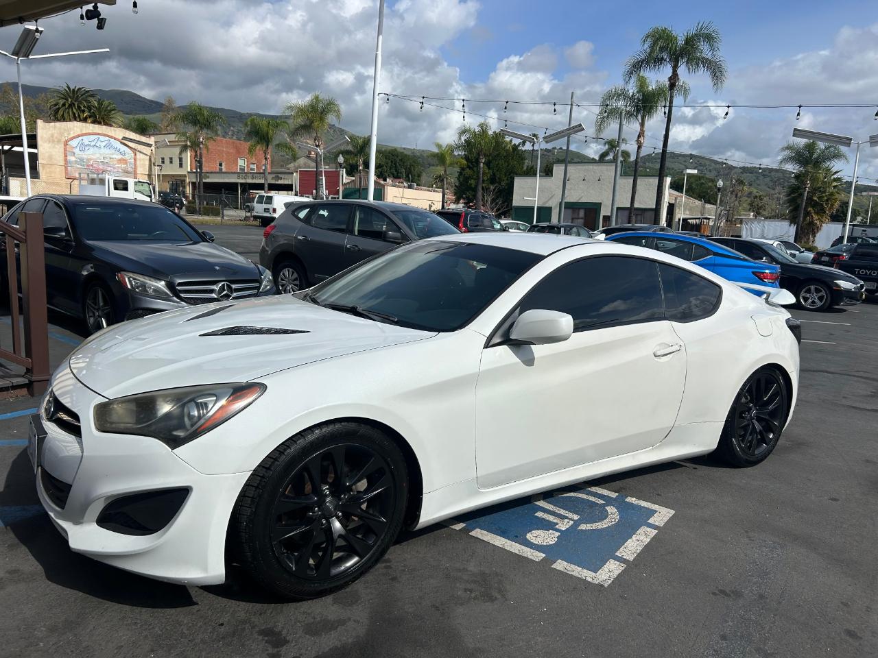 Hyundai Genesis Coupe 2.0T Auto 2013