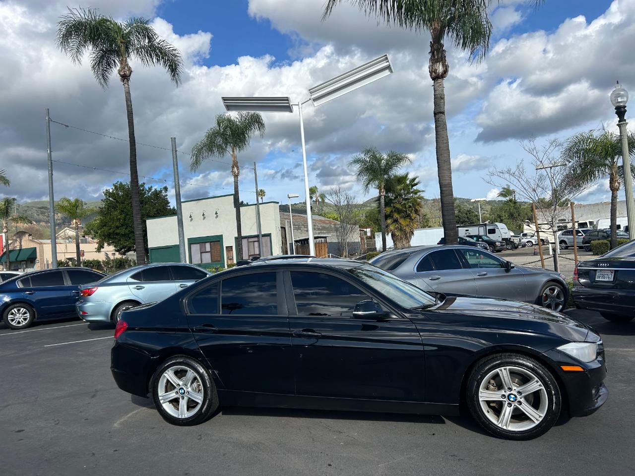BMW 3-Series 328i Sedan 2012
