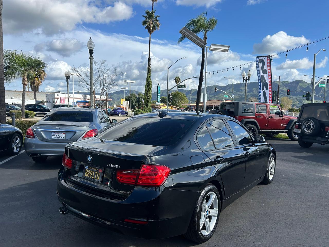 BMW 3-Series 328i Sedan 2012