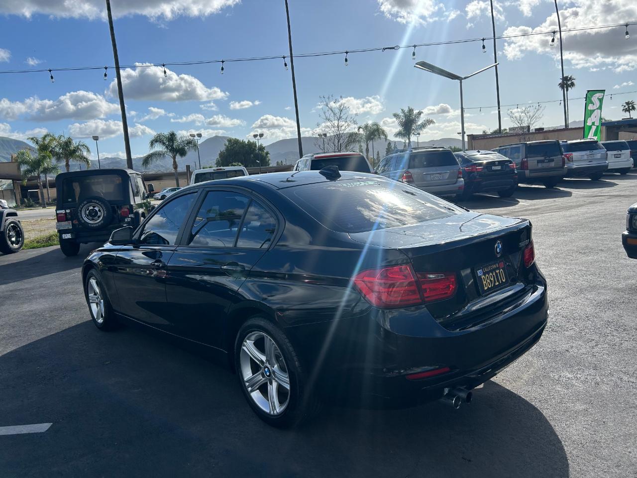 BMW 3-Series 328i Sedan 2012