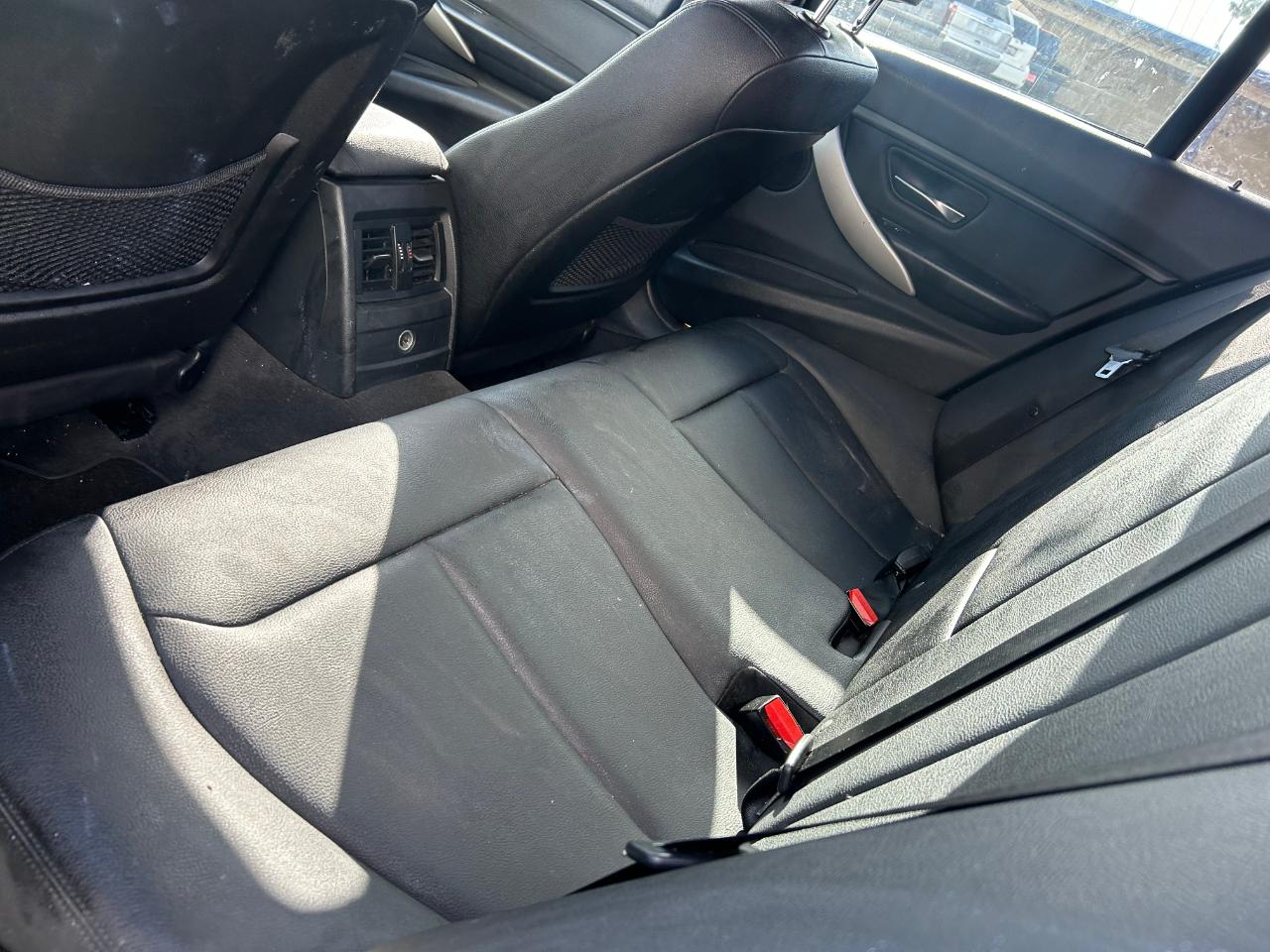 BMW 3-Series 328i Sedan 2012