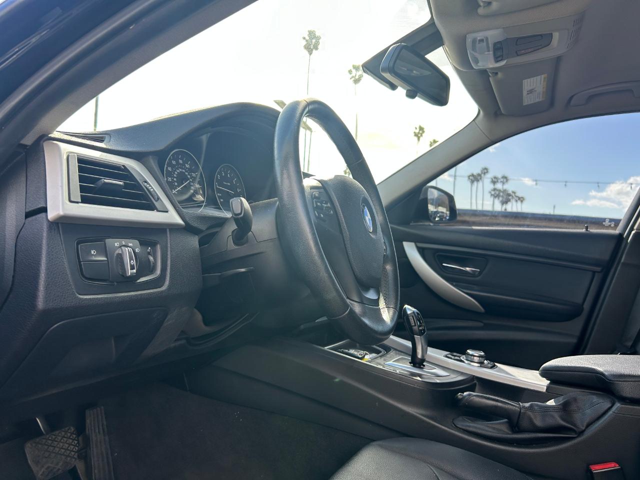 BMW 3-Series 328i Sedan 2012