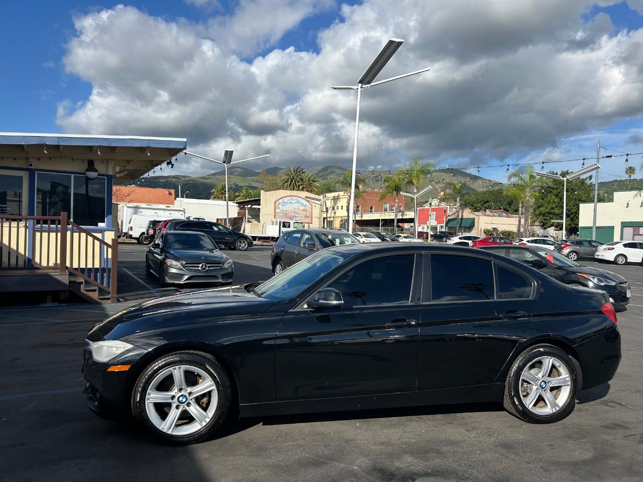 BMW 3-Series 328i Sedan 2012