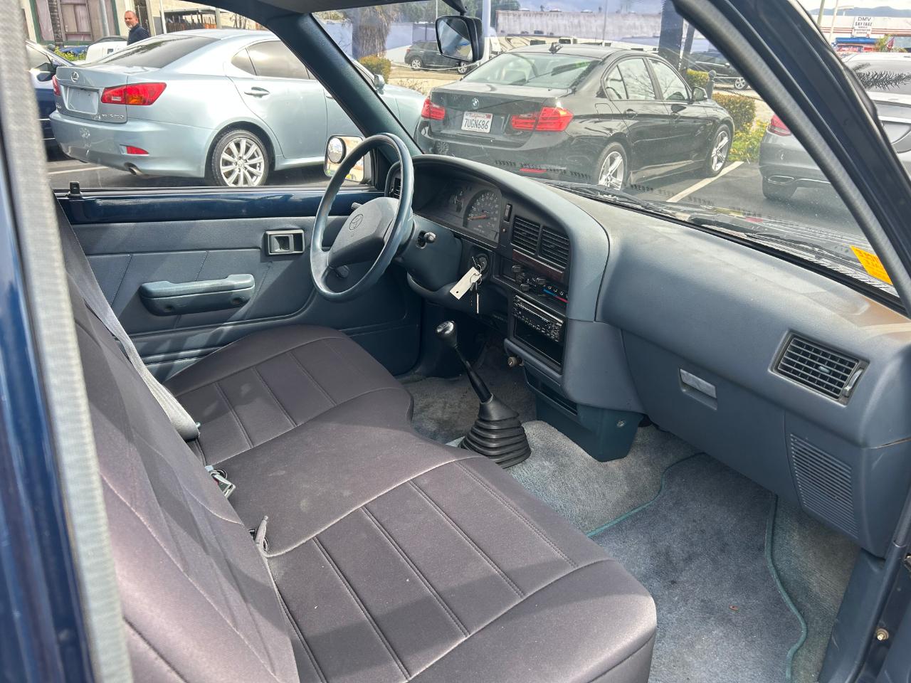 Toyota Pickup Reg. Cab 2WD 1993