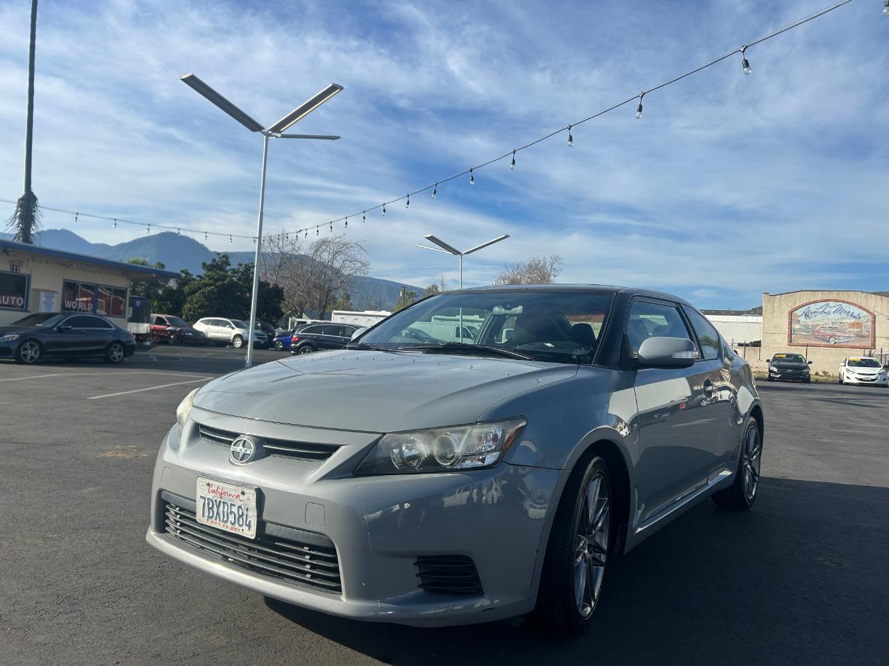 Scion tC Sports Coupe 6-Spd AT 2013