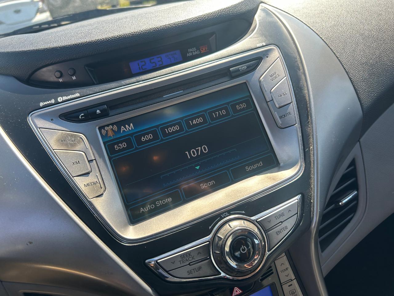 Hyundai Elantra Limited 2013