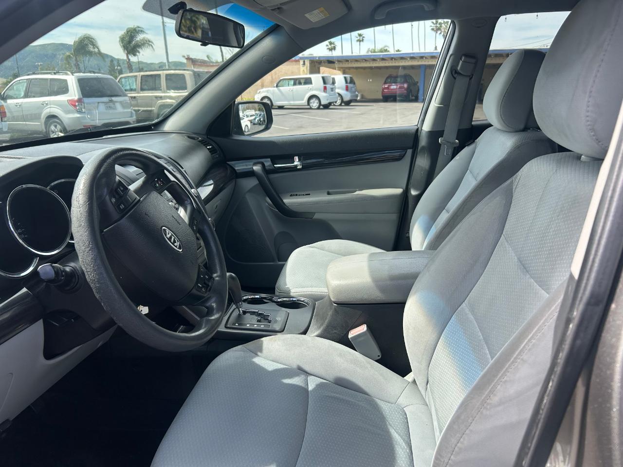 Kia Sorento LX 2WD 2013