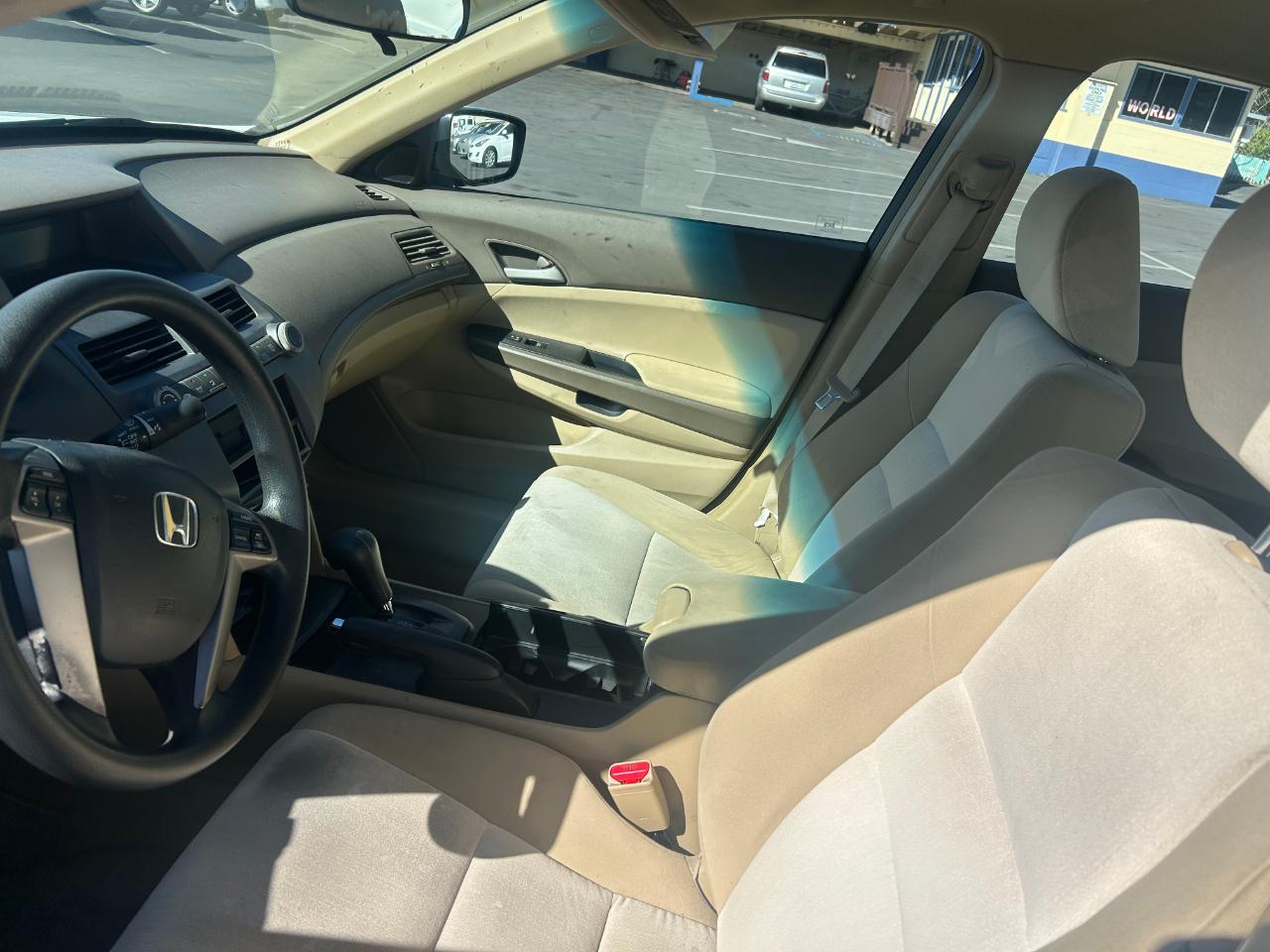 Honda Accord LX-P Sedan AT 2009