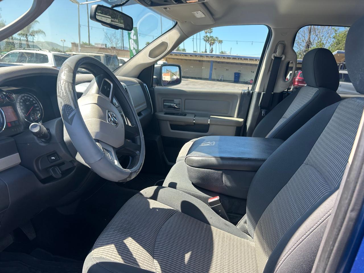 RAM 1500 ST Crew Cab 2WD 2011