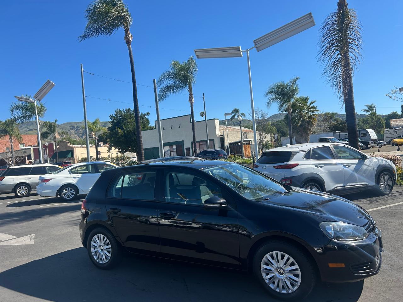 Volkswagen Golf 2.5L 4-Door PZEV 2010