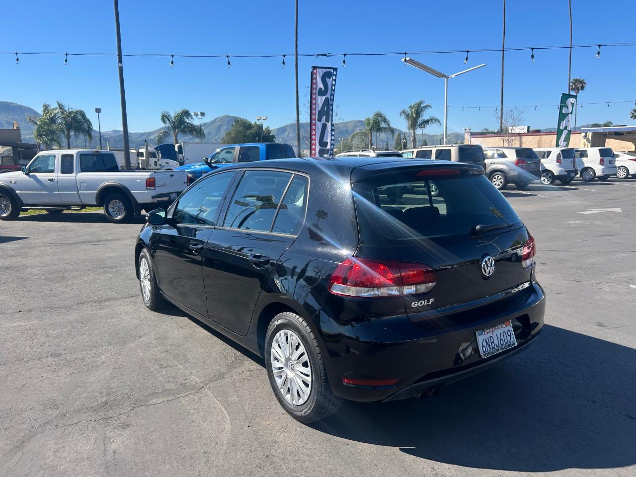 Volkswagen Golf 2.5L 4-Door PZEV 2010