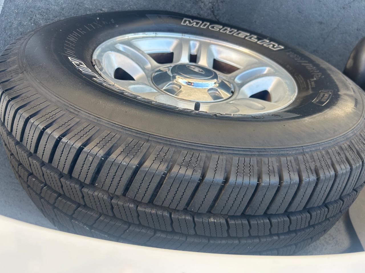 Ford Expedition XLT 2WD 2001