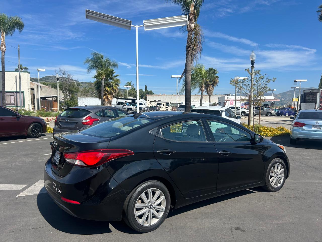 Hyundai Elantra SE 6AT 2016