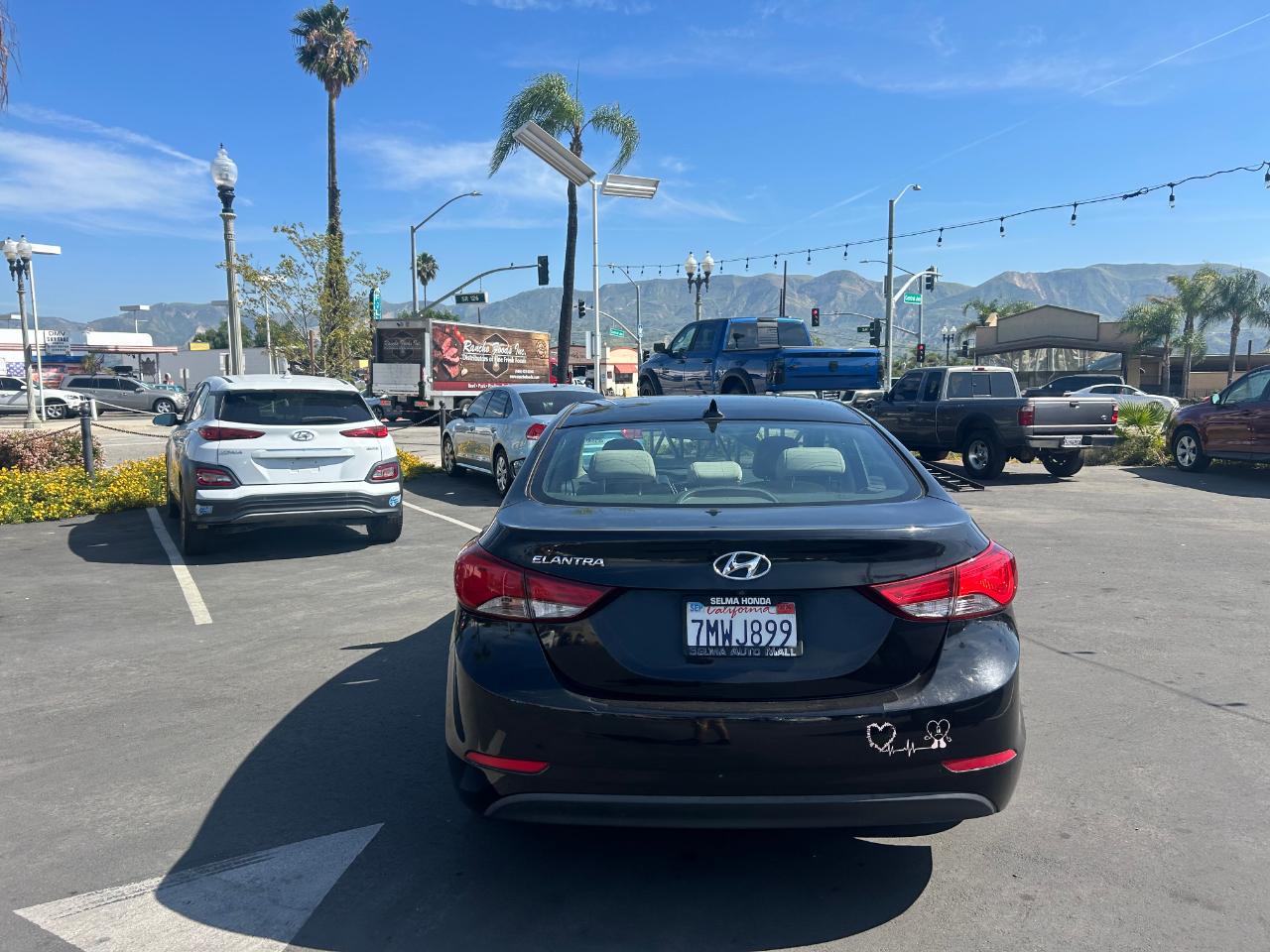 Hyundai Elantra SE 6AT 2016