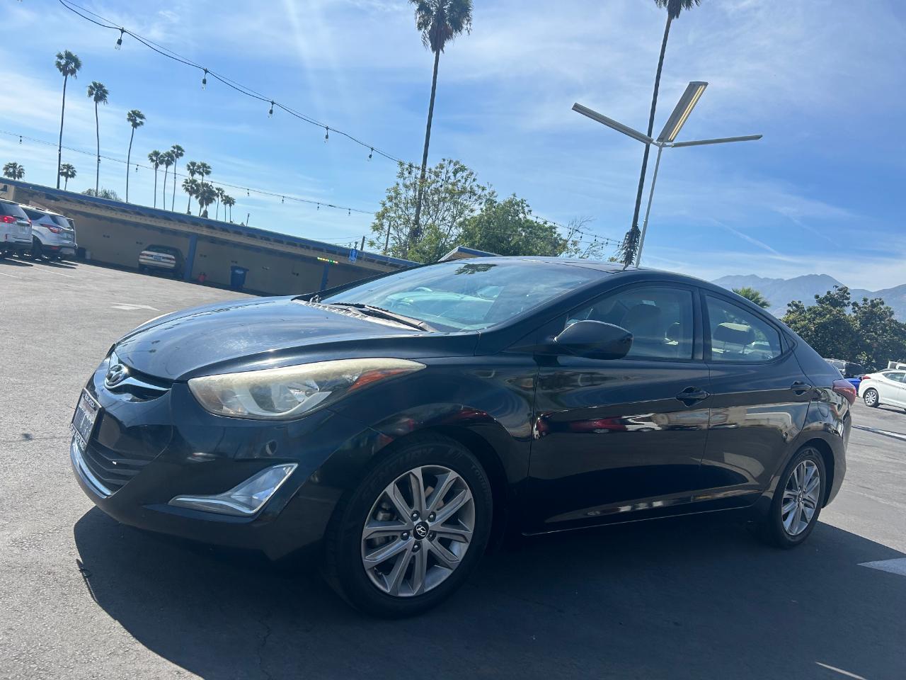 Hyundai Elantra SE 6AT 2016