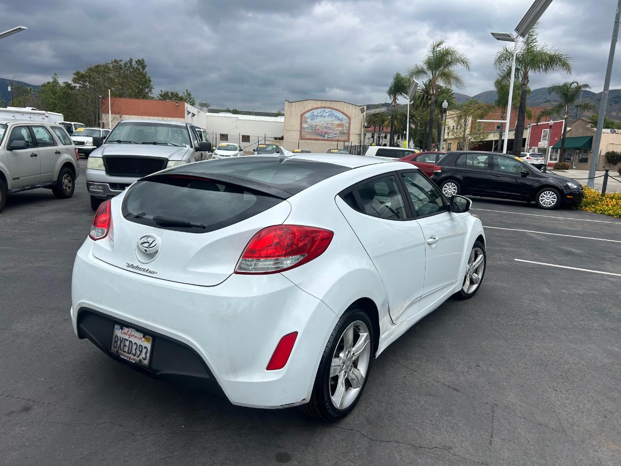 Hyundai Veloster Base 6MT 2015